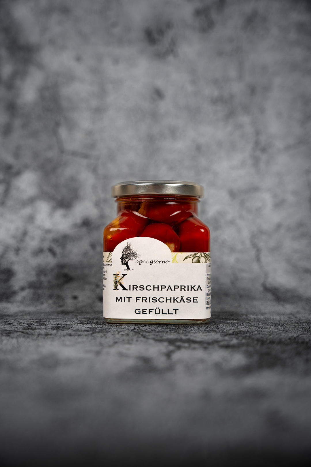 Kirschpaprika gefüllt mit Pecorino-Creme
